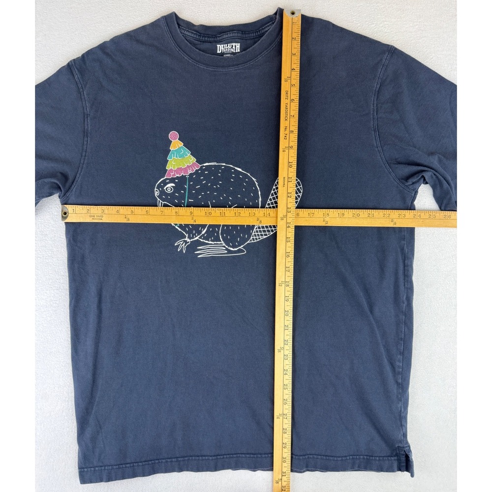 Duluth Trading Co T-Shirt Mens Large Navy Blue Party Beaver Graphic Longtail T - Picture 2 of 7